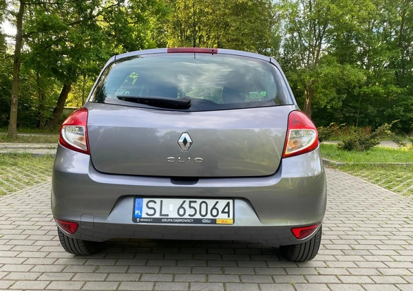 Renault Clio cena 18500 przebieg: 116100, rok produkcji 2011 z Ryki małe 79